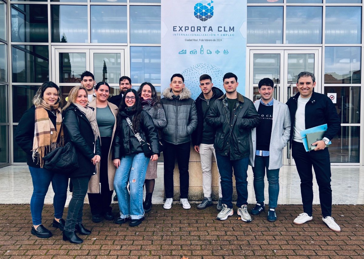 CIFPVirgen's tweet photo. EL alumnado de 2º GS Administración y Finanzas ha participando en EXPORTA CLM Ciudad Real! Organizado por IPEX, este evento reúne a empresas exportadoras, organizaciones internacionales y jóvenes profesionales #EXPORTACLM #IPEX #AdministraciónYFinanzas #puertollano https://t.co/lBi3cPjbSW