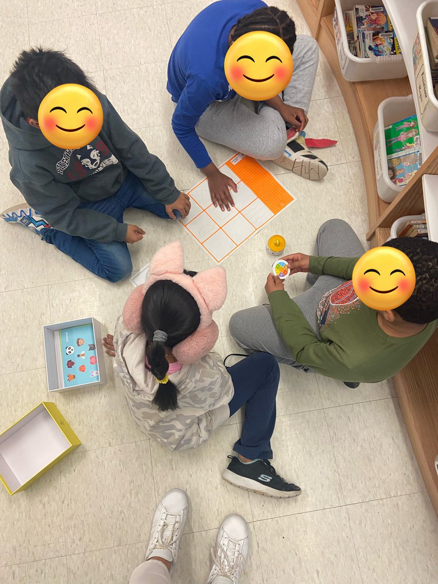 GracedalePS's tweet photo. Check out what our Grade 4’s did during their partnering time with our amazing librarian today! Coding with our new Matatalab Lite robots! @MarkBabiy @MiniRai17 @TDSB_STEM @sunnydsr https://t.co/JcIRBBTJVK