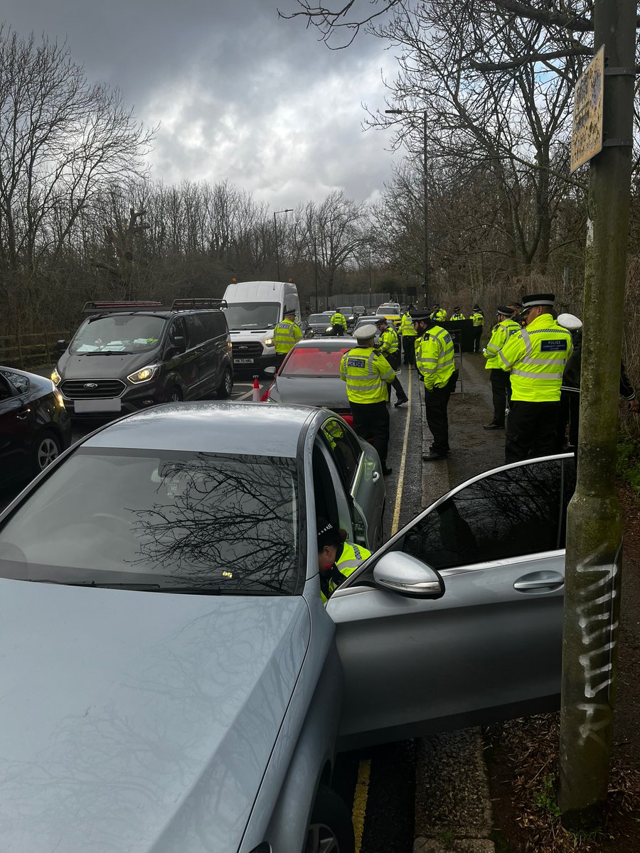 Today your local Neighbourhood Police Teams conducted a proactive traffic operation with our Traffic Police colleagues on Scrubs Lane aimed at keeping our roads safe and taking offenders of the streets. We had use of Automatic Number Plate Recognition cameras amongst other kit