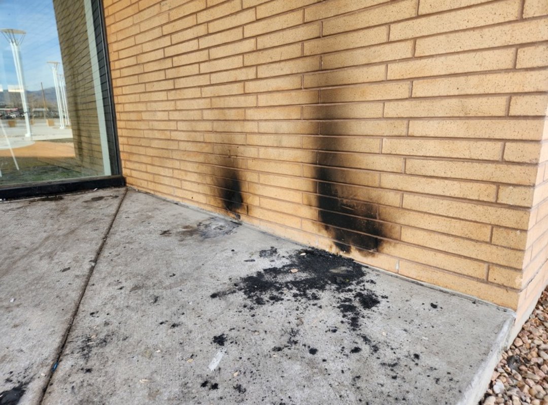 SamSchaff6's tweet photo. @MrDougPeterson @MayorKeller @TammyFiebelkorn @ABQPOLICE I've personally had to call AFD 9 times now since November because of these homeless, addicts and criminals. They're literally burning down our neighborhoods/city/businesses, without ANY consequences. Last time I checked, ARSON is ILLEGAL. π #ABQTrue https://t.co/DwrDwS85yk
