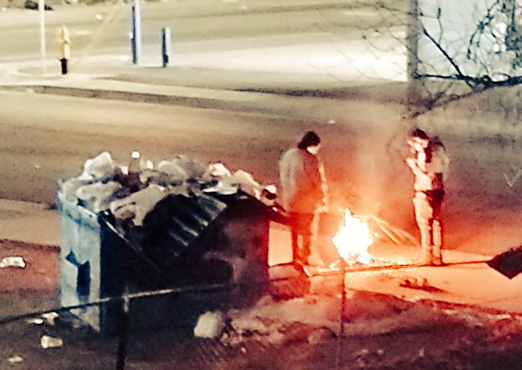 SamSchaff6's tweet photo. @MrDougPeterson @MayorKeller @TammyFiebelkorn @ABQPOLICE I've personally had to call AFD 9 times now since November because of these homeless, addicts and criminals. They're literally burning down our neighborhoods/city/businesses, without ANY consequences. Last time I checked, ARSON is ILLEGAL. π #ABQTrue https://t.co/DwrDwS85yk