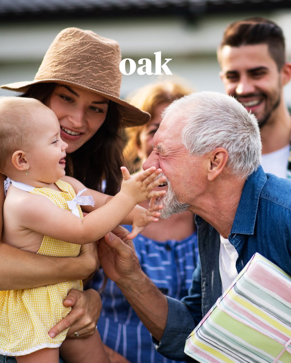 OAK's retail experience? The perfect mix for you to indulge and explore the newest trends whether you're buying a gift, treating yourself between meetings or looking for something special.