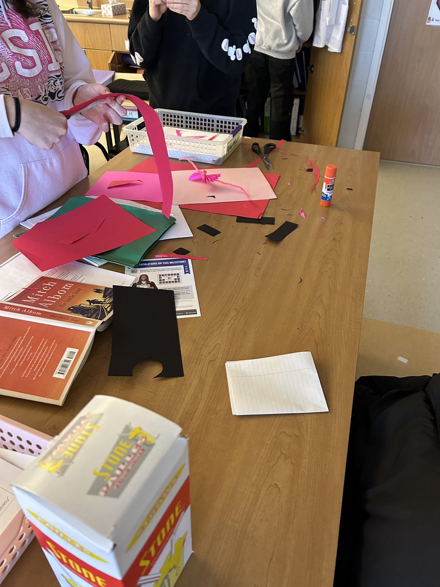 qhintermediates's tweet photo. Continuing our recycled fashion challenge and designing an outfit for Furby @QHMilton Thank you STEAM team for all the engaging activities this week @hcdsbsteam https://t.co/pJVNGrJY9Q