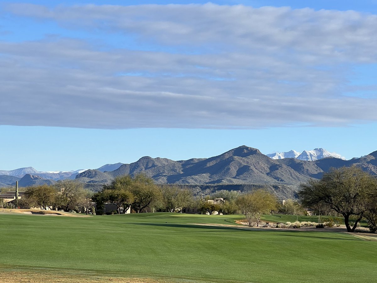 There’s ❄️ up in them hills #cold #atmosphericriver 🌧️ #flushinsalts @TontoVerdeGolf1