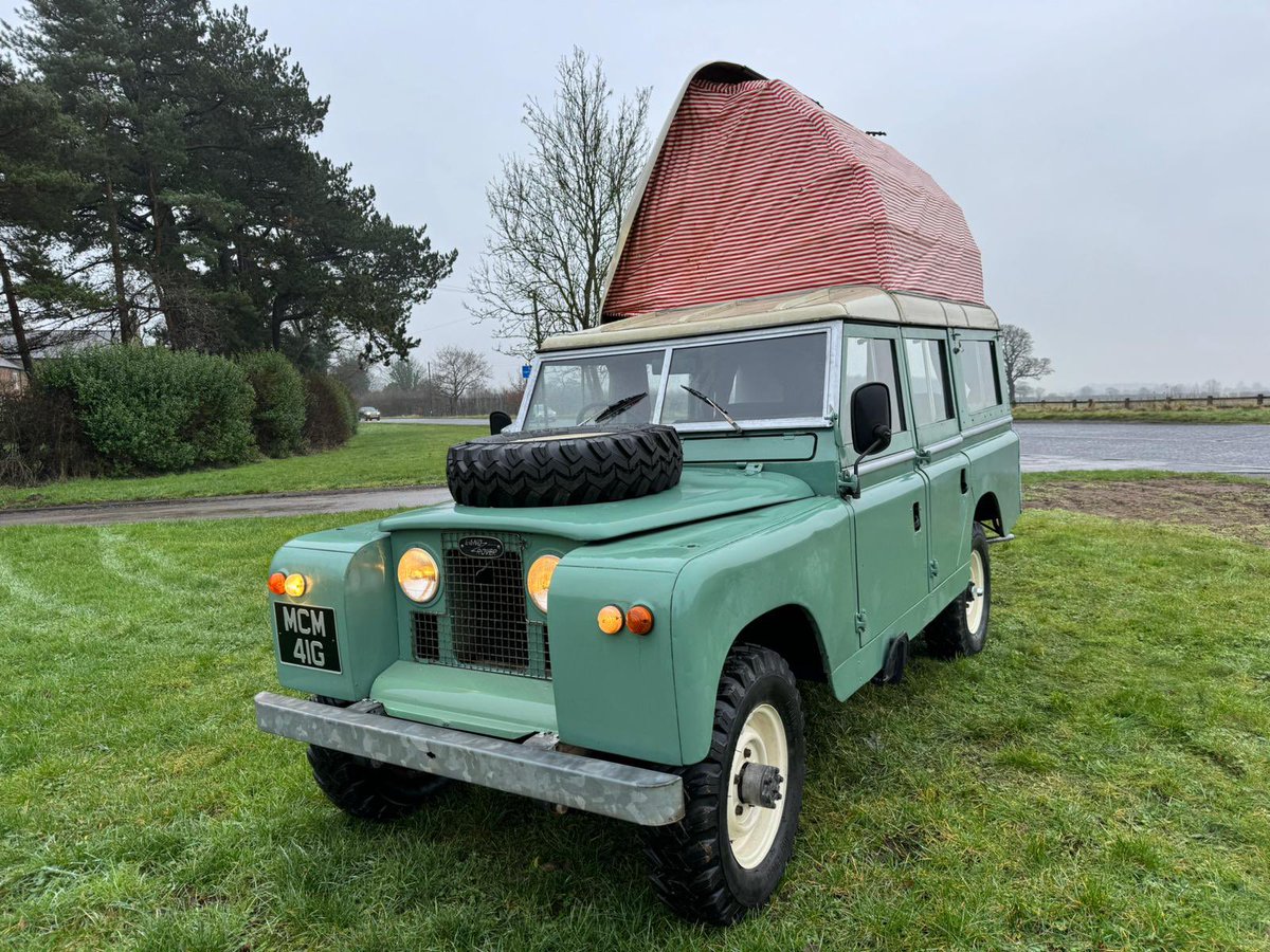 JohnBrown4x4's tweet photo. Next up for list it Friday is this Series 2a, galvanised chassis, carawagon/dormobile. A rare beast indeed, but we are thrilled to present this for sale today.  Check out current stock for the write up! #carawagon #dormobile #galvanisedchassis https://t.co/zDPLoujtCz