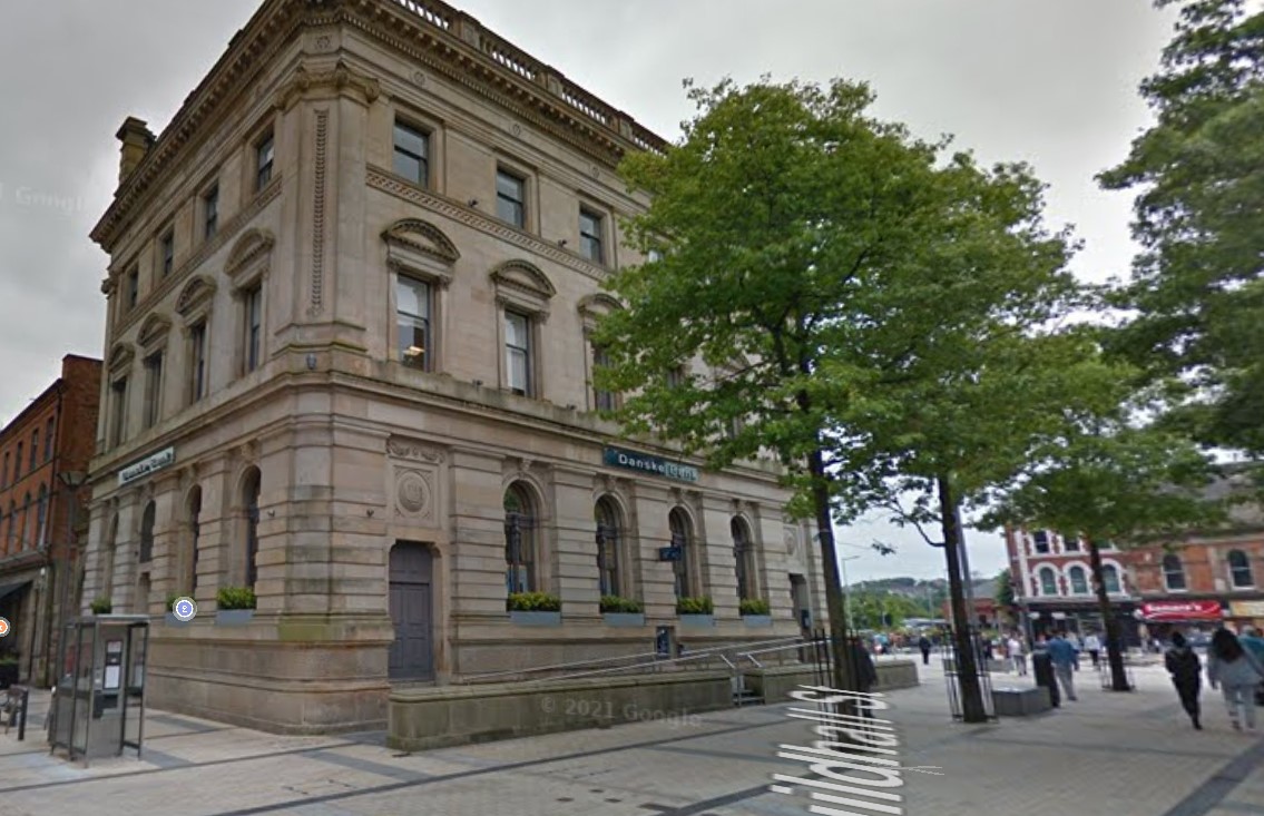 derryjournal's tweet photo. Danske Bank closing Derry branch and removing cash machine in June
https://t.co/LqhUvn3utz https://t.co/WOCjvfepfp