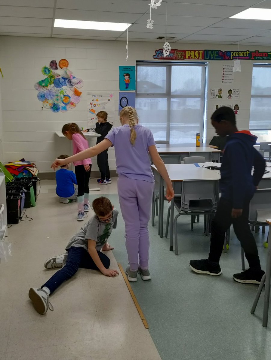 mralexng's tweet photo. Using our collaboration skills to measure each other's footsteps in this mathup measurement challenge! #ocsbDL #mathisfun @AssisiOCSB https://t.co/T3jJIE4C8T