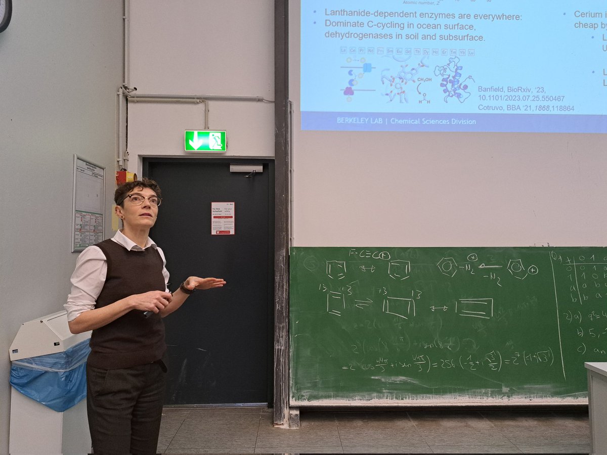Viktoria Gessner (The Gessner Group) (@viktoriagessner) on Twitter photo Thank you <a href="/ProfArno/">Polly L Arnold</a> for giving two inspiring lectures and nice conversions over dinner and while discovering treasures of the Ruhr area with <a href="/NMNLab/">Metzler-Nolte Lab</a> <a href="/Johannes_Karges/">Johannes Karges</a>. <a href="/ChemieBiochemie/">Fakultät für Chemie und Biochemie der RUB</a> <a href="/SolvationSci/">Solvation Science</a>. Thank you <a href="/ProfArno/">Polly L Arnold</a> for giving two inspiring lectures and nice conversions over dinner and while discovering treasures of the Ruhr area with <a href="/NMNLab/">Metzler-Nolte Lab</a> <a href="/Johannes_Karges/">Johannes Karges</a>. <a href="/ChemieBiochemie/">Fakultät für Chemie und Biochemie der RUB</a> <a href="/SolvationSci/">Solvation Science</a>.