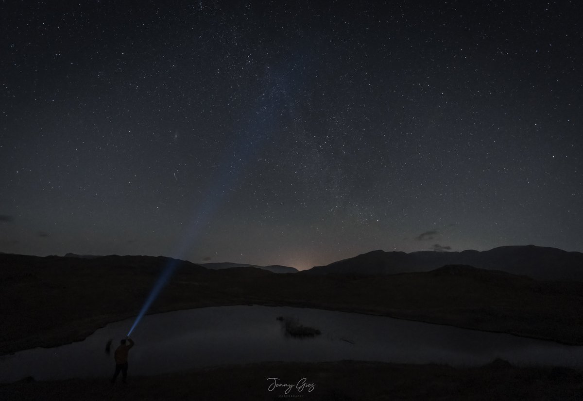 FriendsofLakes's tweet photo. It's the #BigSwitchOff in Ambleside &amp; Grasmere tonight Streetlights go off 7pm to save energy &amp; see more stars. If you're in the area join in &amp; turn lights off.
Here's our Dark Skies Officer Jack talking about it on Radio @BBC_Cumbria yest: https://t.co/uU8ZS5QXUF  (From 10.37am) https://t.co/3Gza8XIPmi