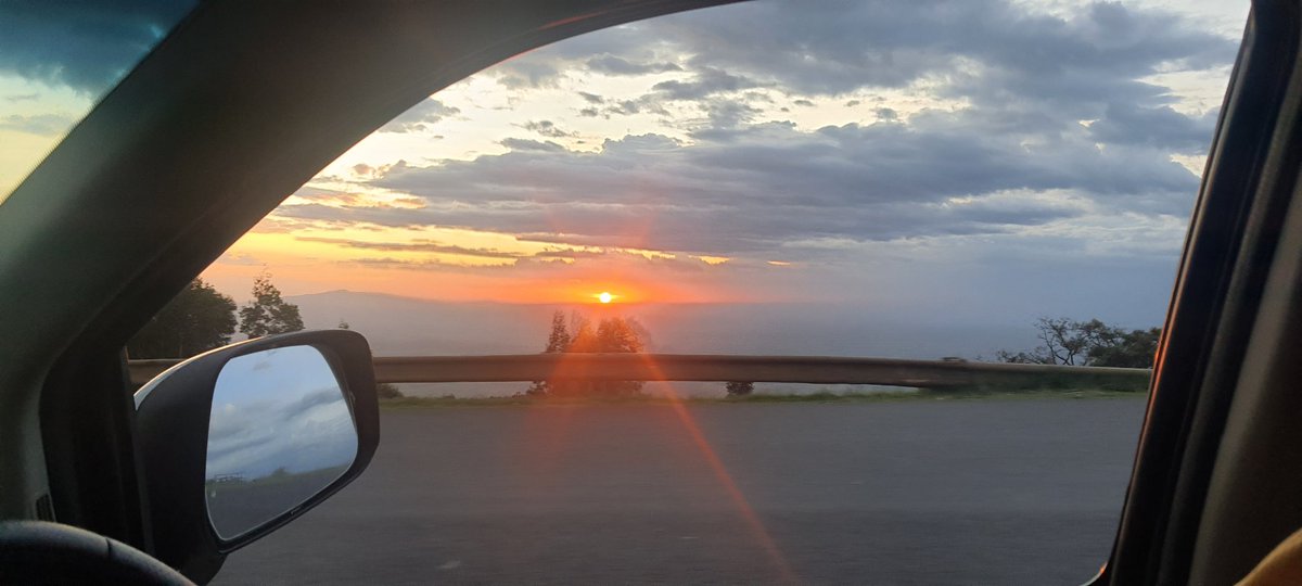 Heading towards Nairobi this evening..... blessed with the most stunning sunset over the Rift Valley 🇰🇪