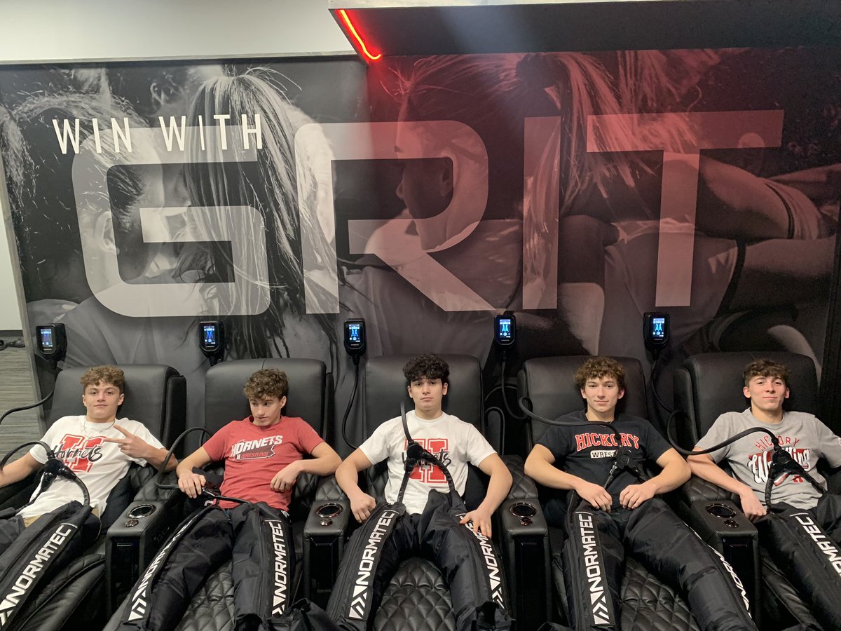 GRIT_SP's tweet photo. We had the honor of hosting the @Hickorywrestli1 Boys Wrestling Team at #GSPLabs. Their dedication and commitment to excellence is truly reflected in what GRIT stands for 😤

It was a pleasure to see them embrace our Growth, Recovery, & Innovative Training resources and bring the energy and enthusiasm. Excited to support their continued success 💪💪

Thanks Coach @nick_clepper for trusting us with your team!!

#ItTakesGRIT #WinWithGRIT #WrestlingWithGRIT 
#HickoryHasGRIT