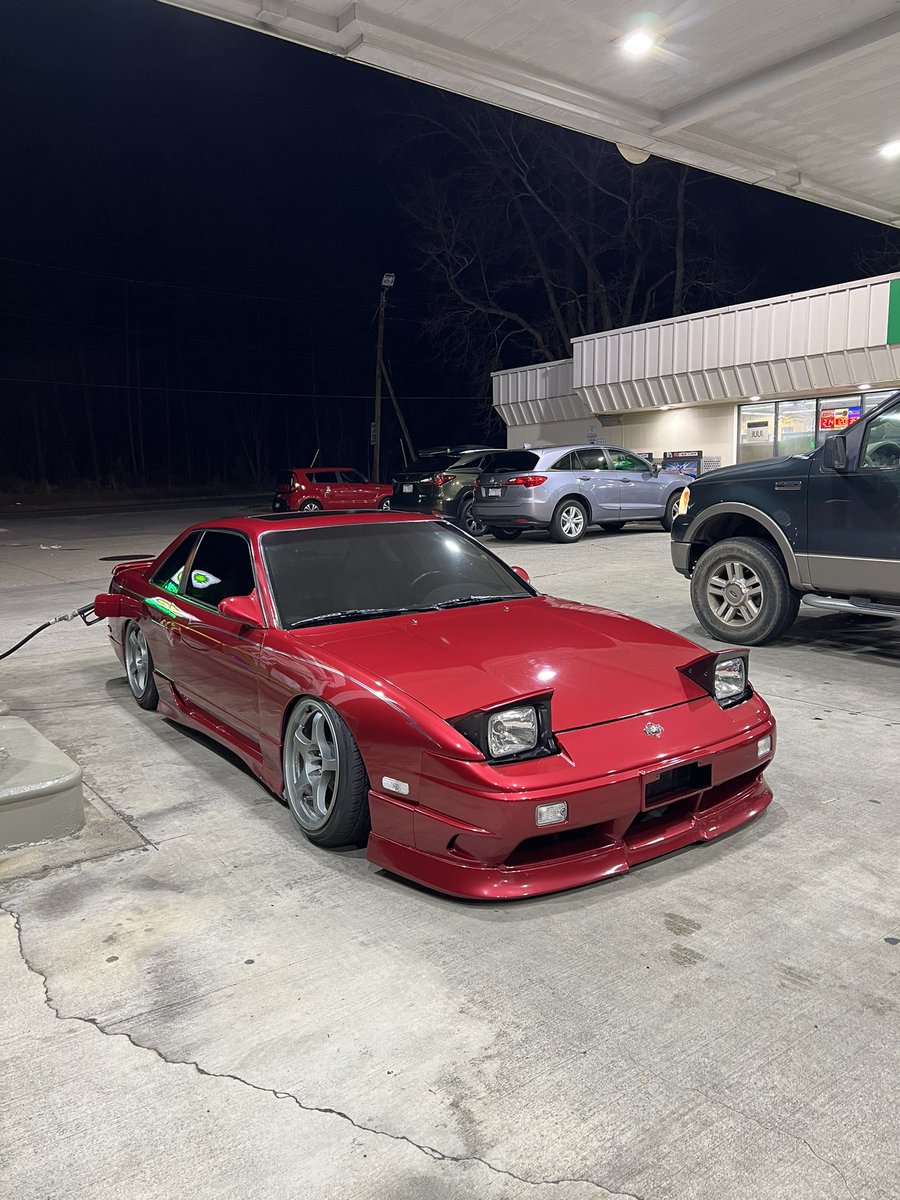 loveinawar's tweet photo. sunroof fixed 🪤🏃🏼‍♂️ https://t.co/hw0iMNelF7