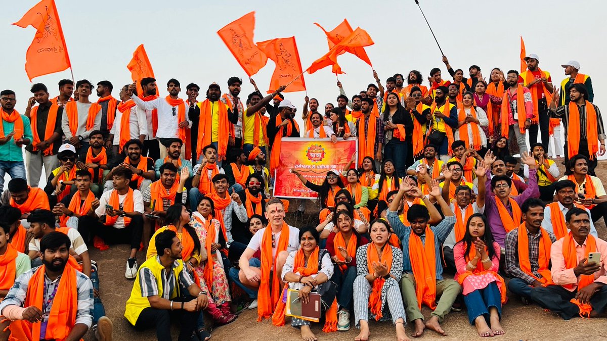 isinghDeepanshu's tweet photo. राम काज कीन्हें बिनु, मोहि कहां विश्राम
#RamotsavYatra https://t.co/bf2s02yA3k