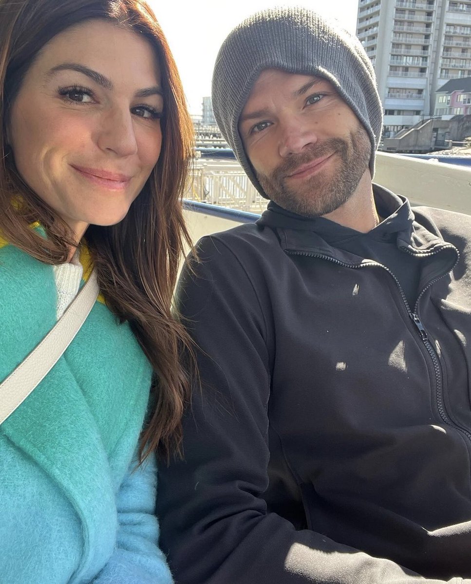 cwwalkersource's tweet photo. "When in Charleston" - @GenPadalecki ❤ https://t.co/LK6w6GFWVx