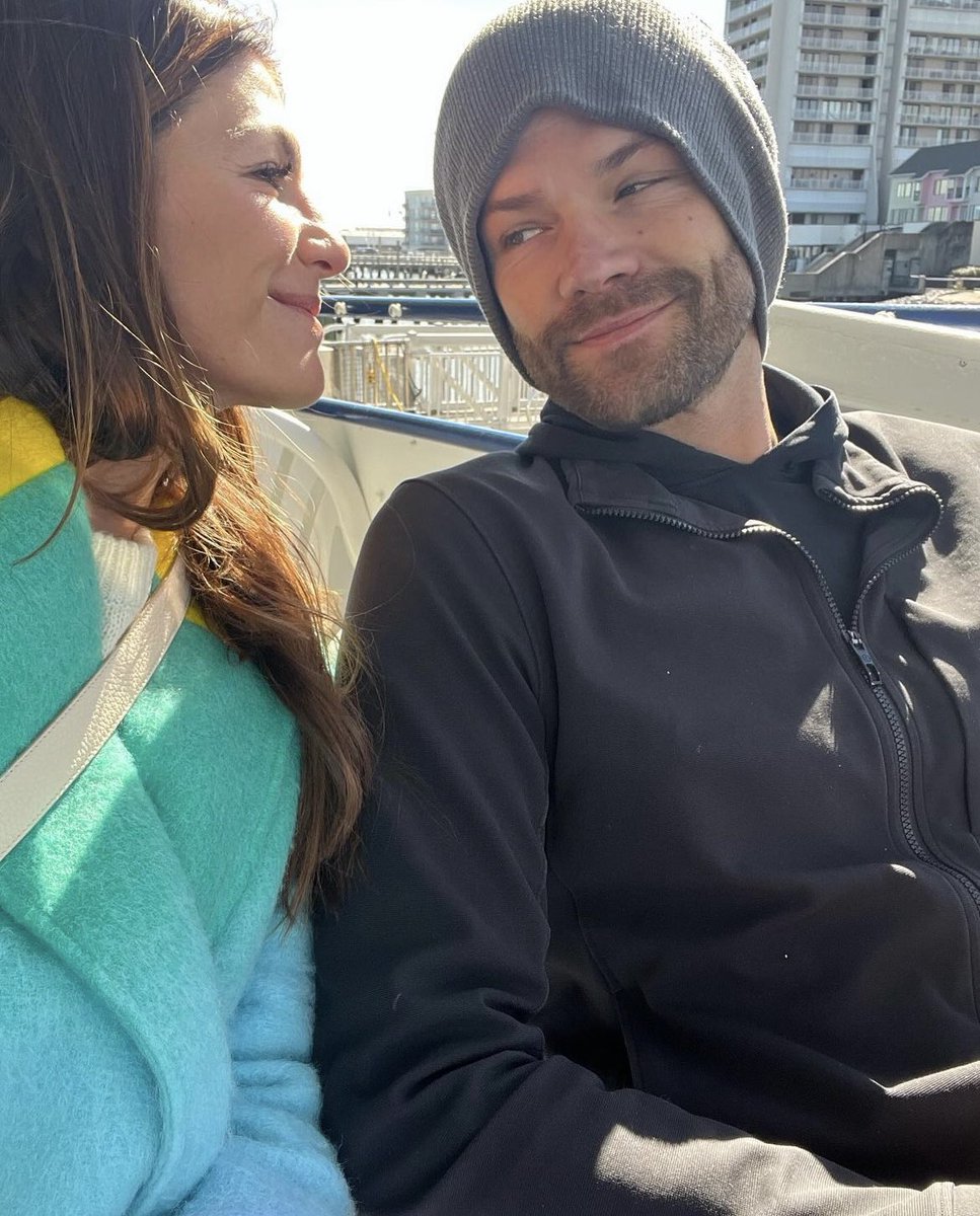 cwwalkersource's tweet photo. "When in Charleston" - @GenPadalecki ❤ https://t.co/LK6w6GFWVx