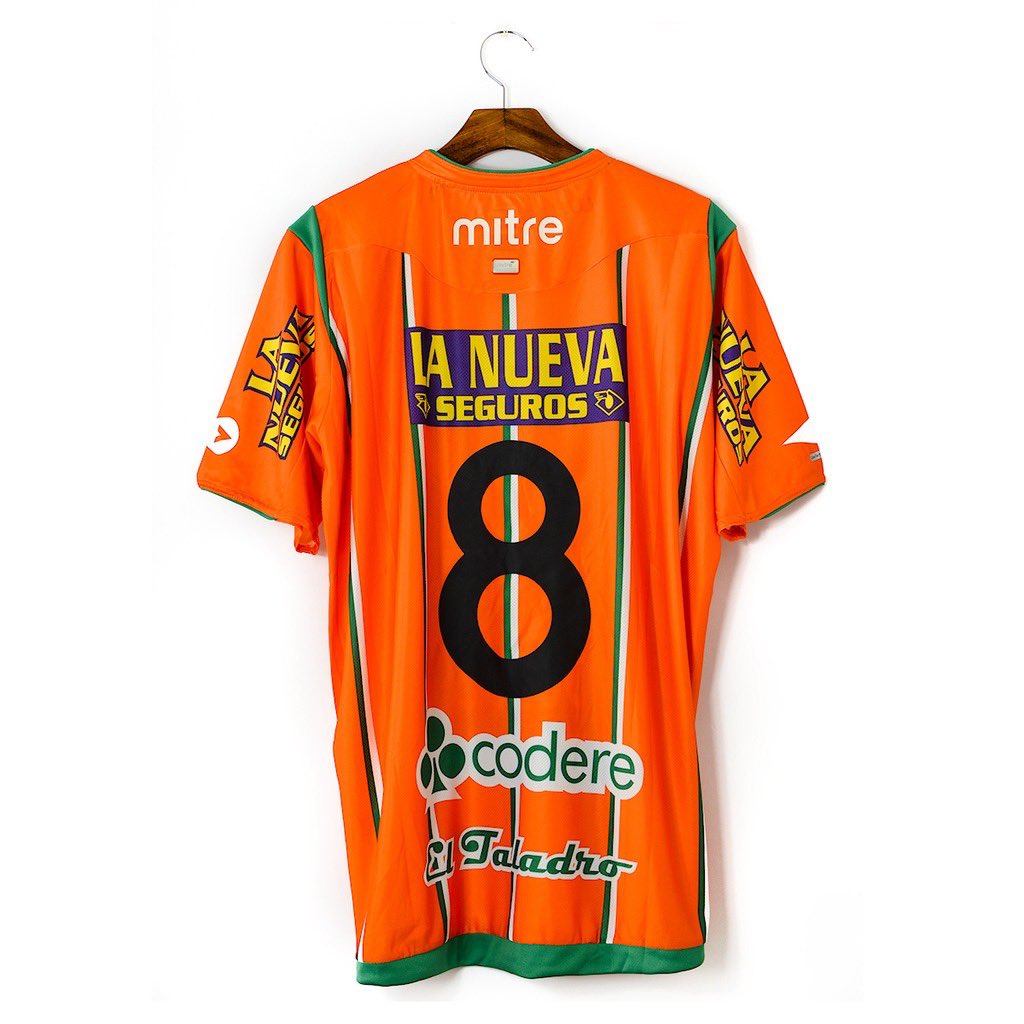 🇳🇬 Nos merecemos bellos milagros. 

#JamesABanfield