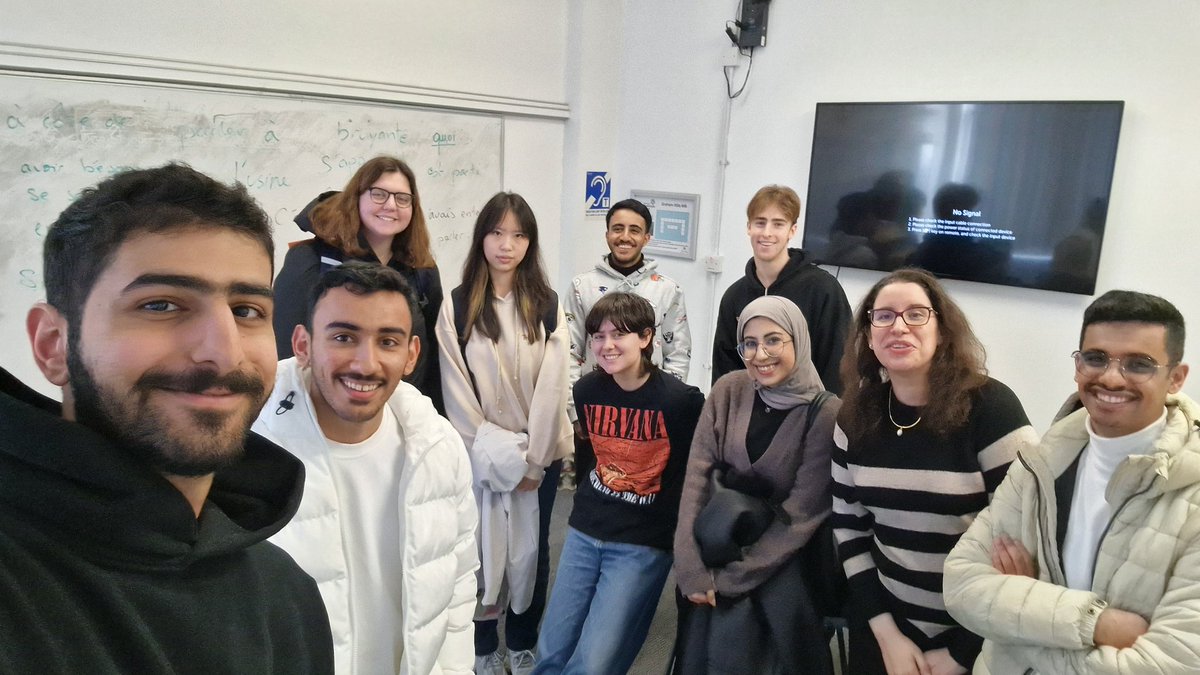 ciliagr's tweet photo. Can't believe we're already halfway through Term 2!!
This week, our lovely group of Y2 #StrathEdTESOL students from Oman, US, Sweden, China, and Australia delivered insightful presentations of papers on language learning and communicative skills ๐๐ผโค๏ธ๐
#StrathTESOL @ajcorrigan https://t.co/WVfFslobrT