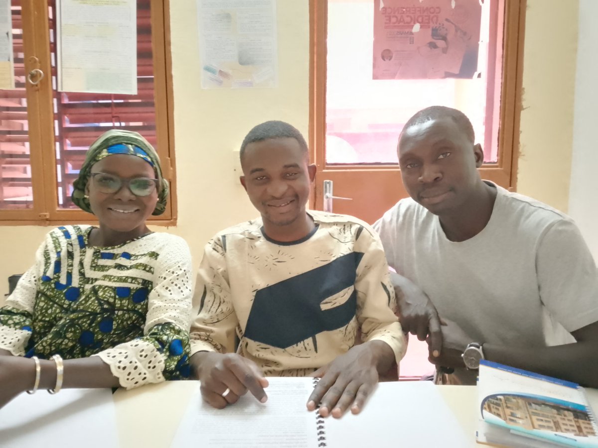 ZEMBALACULTURE's tweet photo. Nous avons eu une séance de travail au département #AGAC (Art et Gestion de l'Administration Culturelle) de l'#Université #Joseph #Ki #ZERBO.  Organisation de #ZEMBALA_SON_FESTIVAL_2024.
Au-delà de la pratique, la culture est aussi théorique académique https://t.co/i6SbkZ3twJ