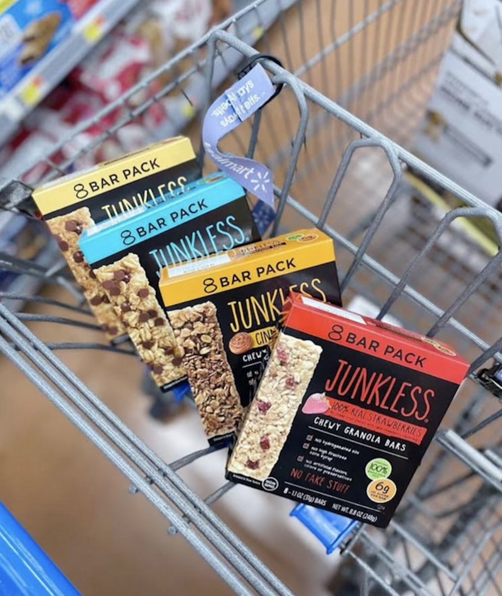 junklessfoods's tweet photo. Start your weekend with Junkless – the granola bars that keep it real!!! Find us at @Walmart and say goodbye to fake stuff! 😁 #JUNKLESS #SnackMoreJUNKLESS #NoFakeStuff #Walmart #Snacking https://t.co/r02vDVXrXS