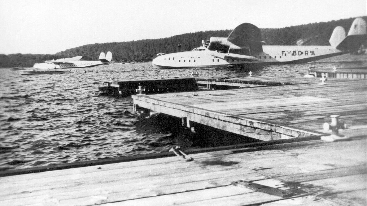 Rare picture of two Latécoère 631 seaplanes on what must be Lake Biscarosse in the late 1940s.