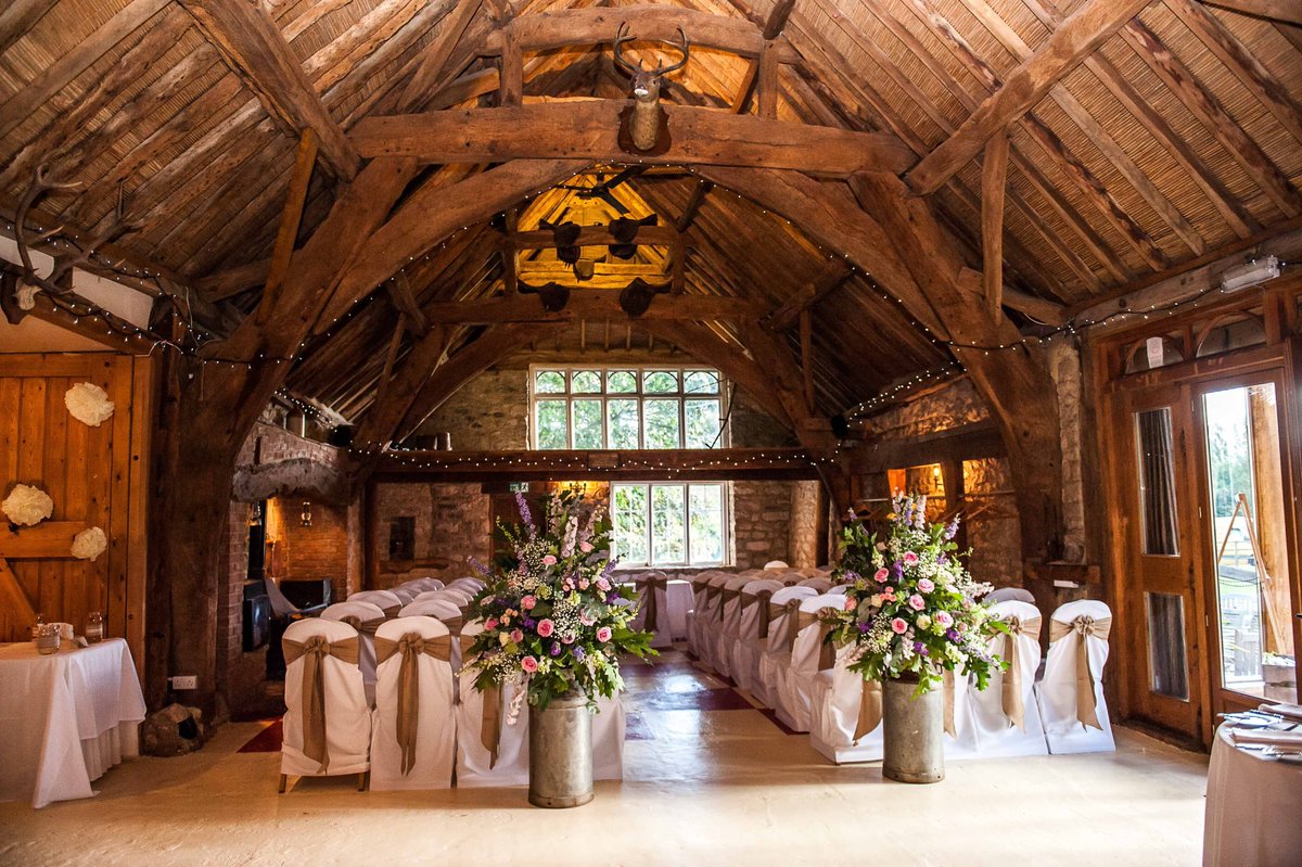 Say 'I do' in the heart of the Chiltern Hills at Notley Tythe Barn! 💍✨ As a family-run business, they're dedicated to making every detail perfect, ensuring your day unfolds exactly as you envisioned! 🥂🎉

thecompleteweddingdirectory.co.uk/NotleyTytheBar…

#barnwedding #rusticweddingvenue #weddinginspo
