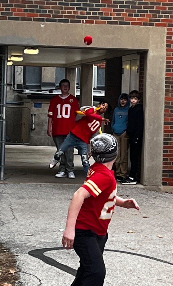 NGMSAVID tweet media