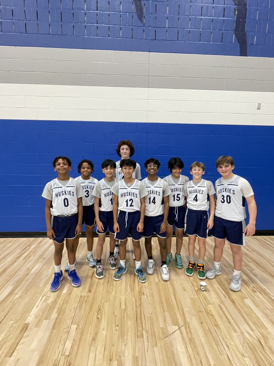 EMSBoysAth's tweet photo. The future  is bright in the 🅰️

Congrats to the  7th Grade Huskies on a successful season‼️ 

Ice Blue Team 9-0
Navy Blue Team 9-0
Silver Team 7-2 

#EMSDawgPound | #TOE https://t.co/UROE1f1erJ