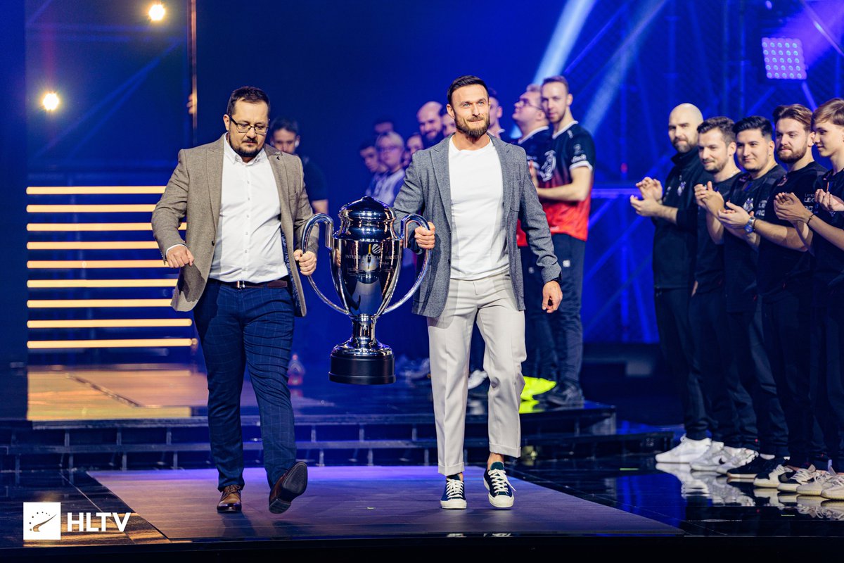 paszaBiceps's tweet photo. No words are needed ♥️

📷 @theMAKKU https://t.co/658irzZsvN