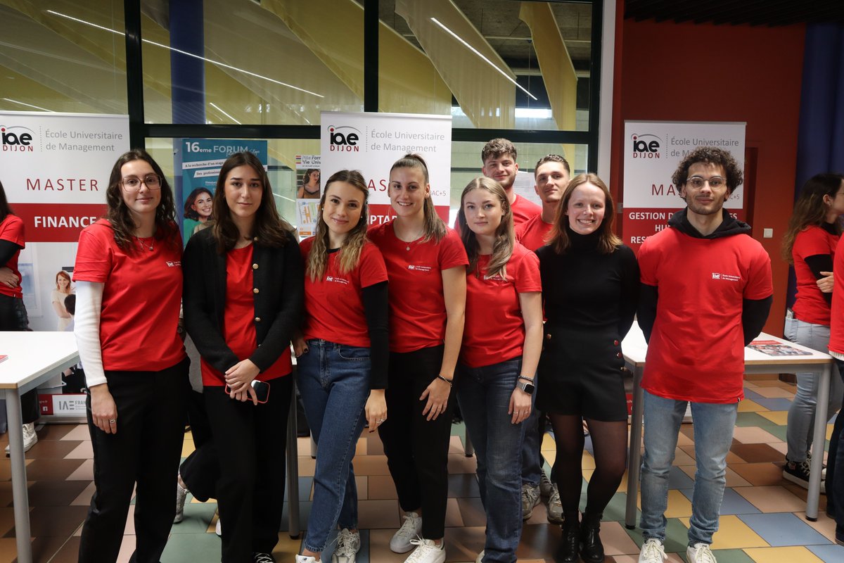 Un grand merci à tous nos étudiants et nos équipes mobilisés lors de la journée portes ouvertes de mercredi 💪
Vous avez été nombreux à venir découvrir nos formations. Nous avons hâte de vous accueillir au sein de notre #IAE à la rentrée prochaine 👨‍🎓 👩‍🎓