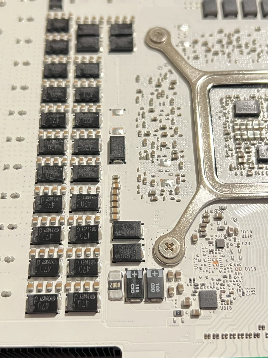 bl4ckdot's tweet photo. Galax RTX 4070Ti HOF OC Lab pcb pics (I think this is a first on internet), this time without the typo.
#HoF #HallofFame #oclab #galax https://t.co/tTAGa6Ukzc