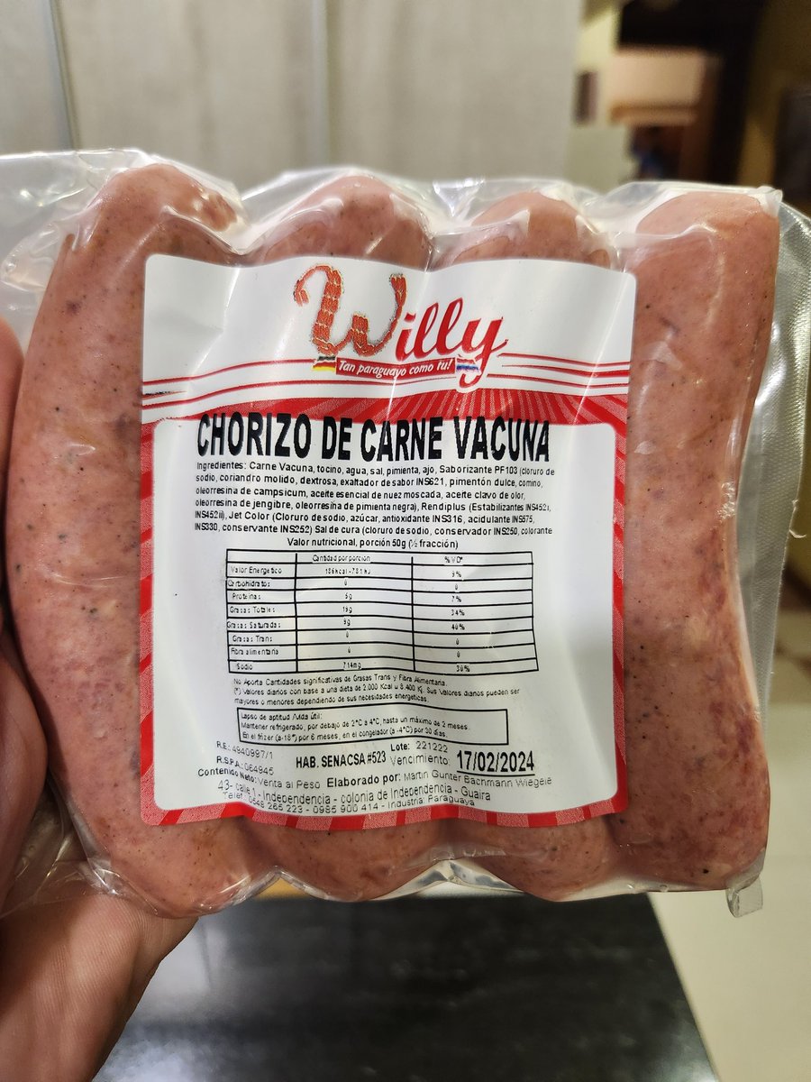 kliewerr's tweet photo. Ya que el tío está apuntando toda su artillería de periodistas para hacer leña del árbol caído y posicionar su marca, que tiene más almidón que carne. 
Este chorizo le hace 6 - 0 a todos. Se produce en Col. Independencia y ya está en los mejores supermercados del país. https://t.co/5yJTUsi35C