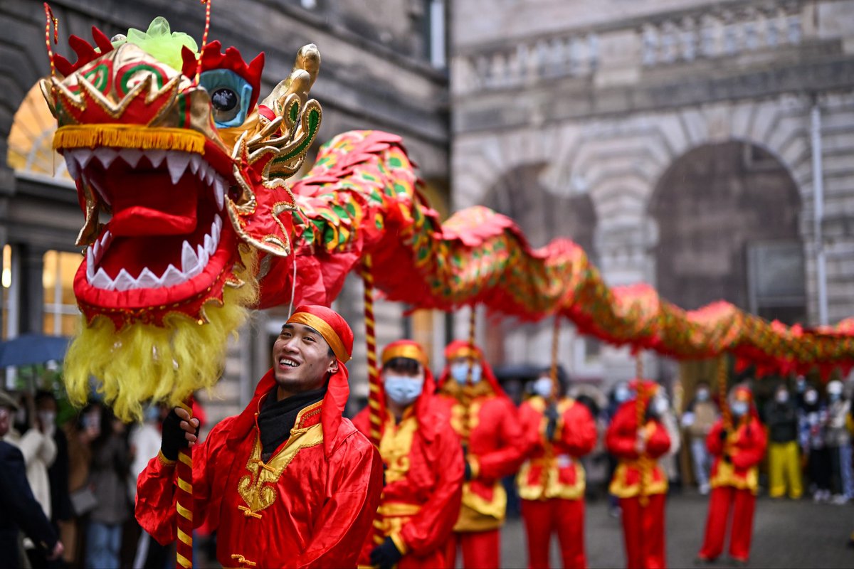 🥂 to the #LunarNewYear &amp; the #YearOfTheDragon 

🐉 (who breathe ☁️, not 🔥) are the only mythical creature on the Chinese zodiac, symbolizing good luck, strength, &amp; power. 

With gratitude🙏🏽 we wish you joy, power and good fortune this year. 

#criminaldefense 
#dragons