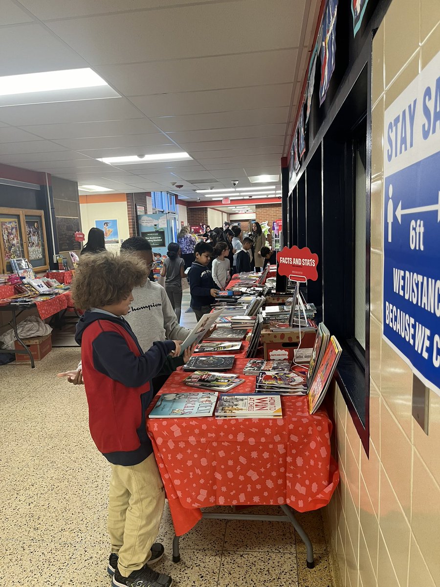 Special thanks to PAE PTO for a very successful book fair!