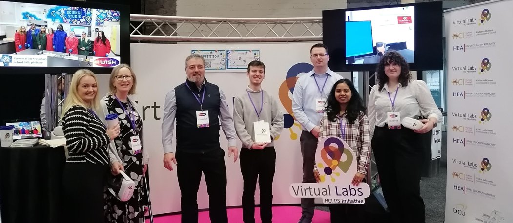 SEFSUCC's tweet photo. Dr Eric Moore @uccchemistry and colleagues from the @hea_irl #VirtualLabs project @IWish_ie in Dublin.

The event featured a #science experiment filmed @UCC's Science Studio and broadcast to 3,000 students in the RDS! https://t.co/9PX8dQhMqC