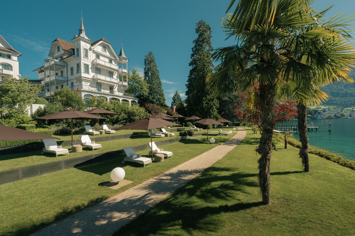 MPE_Muenchen's tweet photo. Vielen Dank an das Chenot Palace Weggis in der Schweiz für die Kooperation mit den MPE-Events.
Mehr zum Flagschiff Chenot Palace Weggis und dem erfolgreichen Detox-Programm: https://t.co/CYPubu3jV5
https://t.co/vjHGCdvIBW
#Chenot #ChenotPalaceWeggis #ChenotMethod #ChenotPalace https://t.co/pmJzkrNUvK