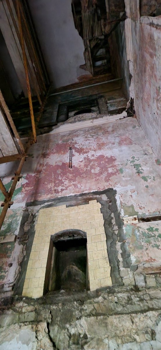 RetrofitIreland's tweet photo. A bit of work in this one. #Retrofit #periodhouse @seai https://t.co/Kzn4C6DkP2