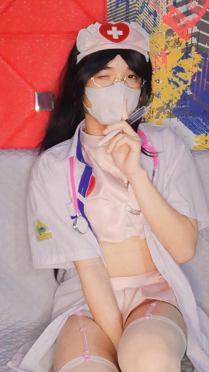 nuki51026's tweet photo. Your nurse 2night 🙇💉 https://t.co/fT3vh8WwhY