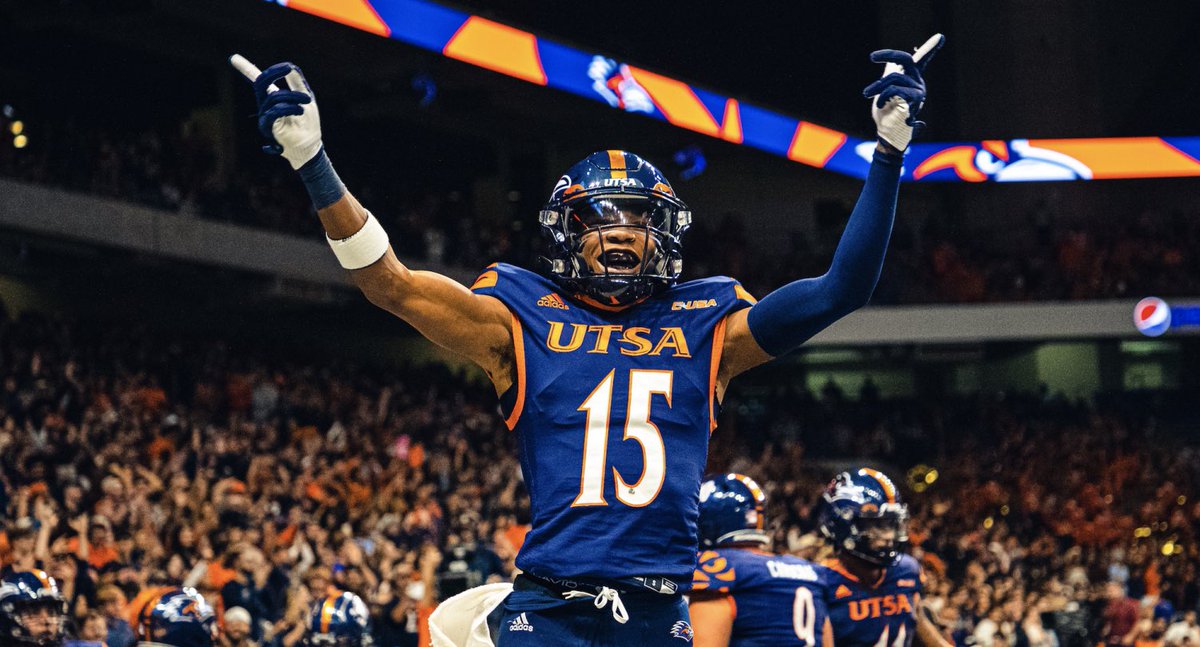#AGTG Wow!!!!Blessed to receive my first D1 offer from University of Texas at San Antonio !!!!!! #BirdsUp @BERKNERFOOTBALL @B_Lew_95 @Coach_Hollins @RamsRecruiting @CoachNine7