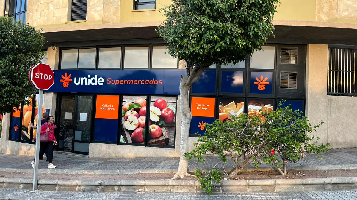 bobetcanarias's tweet photo. Los supermercados Unide han contado con Bobet Canarias para vestir de sus colores los supermercados de las 8 islas canarias.
.
Gracias a la sinergia de nuestros profesionales de diseño, impresión, fabricación e instalación abordamos todo el proceso en una misma empresa. https://t.co/oB5tvV2V5J