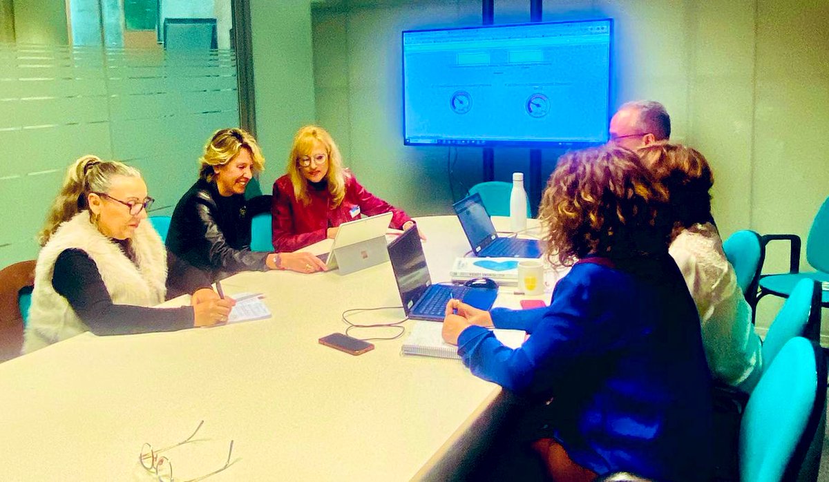 Apostamos por la colaboración y cooperación intermunicipal y por eso hoy, hemos tenido un encuentro de trabajo con <a href="/AytoMostoles/">Ayuntamiento de Móstoles</a> <a href="/trabajoconnines/">Nines García Gonzalez</a> donde hemos podido compartir nuestra experiencia en la planificación estratégica y la gobernanza de ciudad <a href="/Alcobendas_ayto/">Ayuntamiento Alcobendas</a>