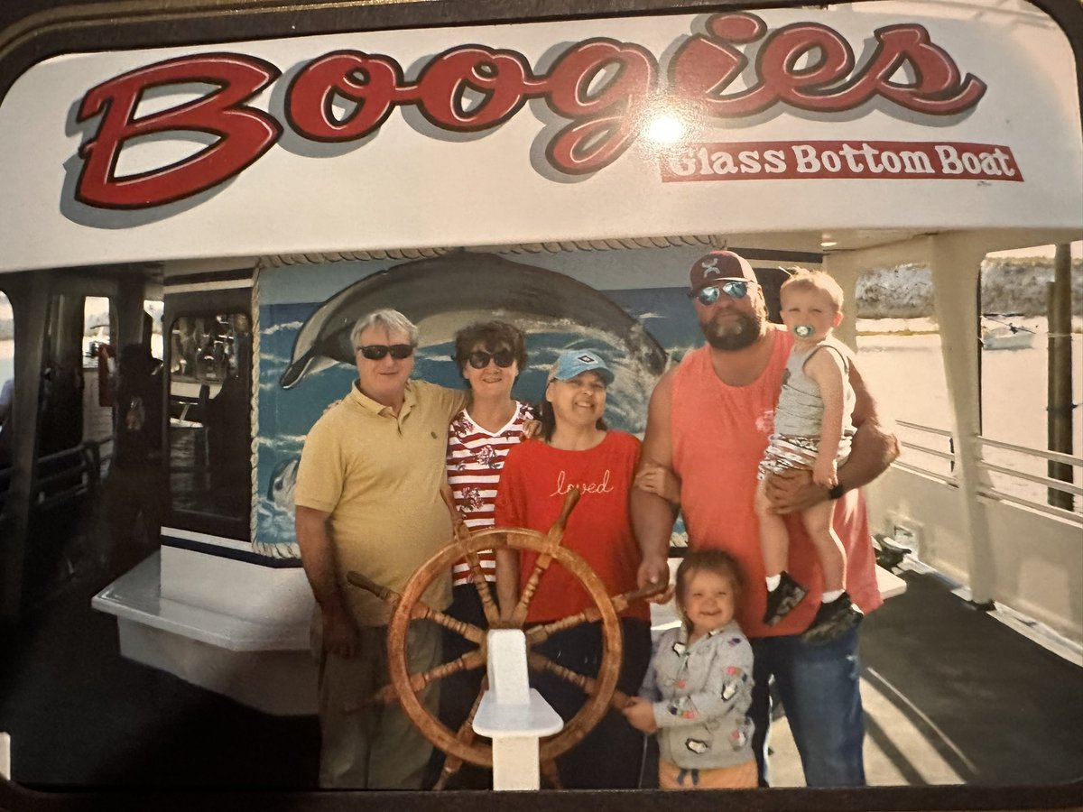 Rebecca Nicole Haidet\, image size:1200x900