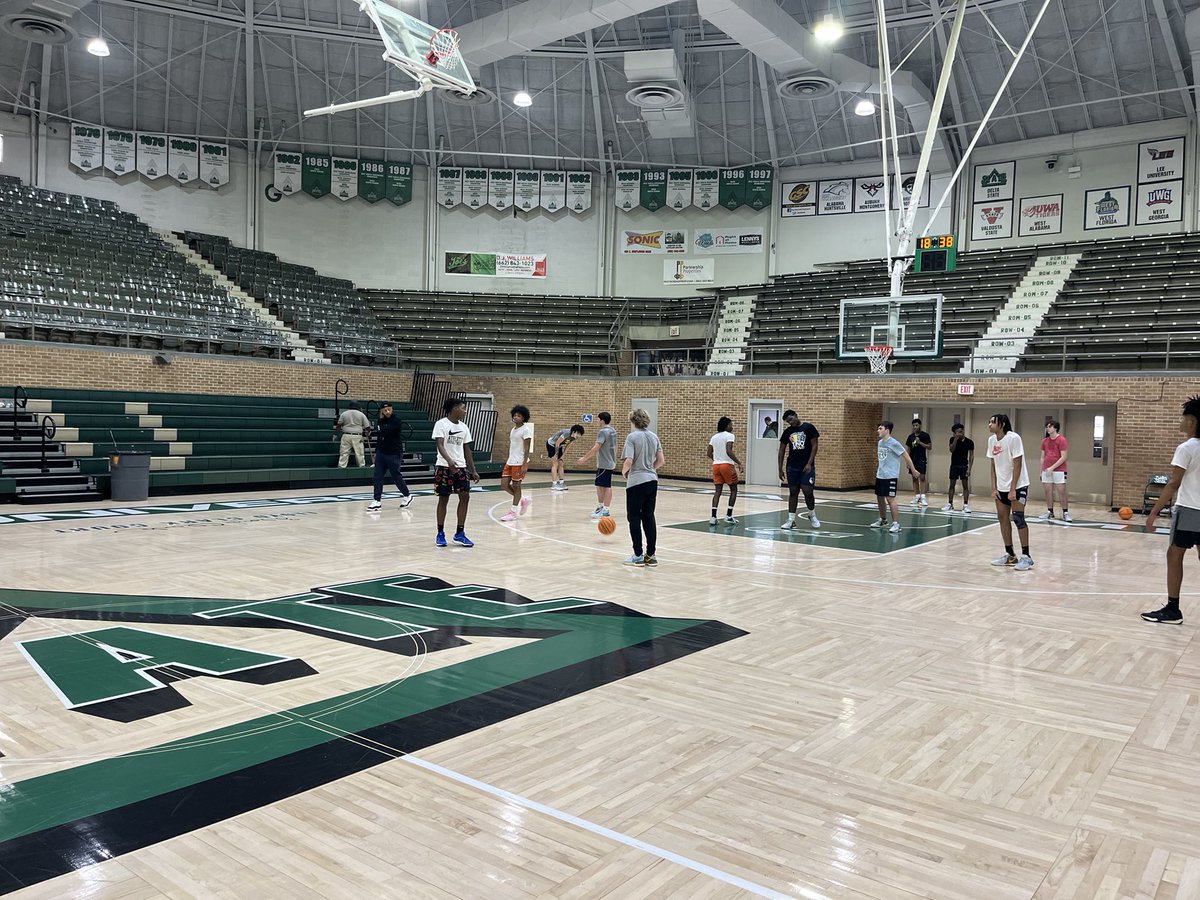 CoachTrey Dean tweet media