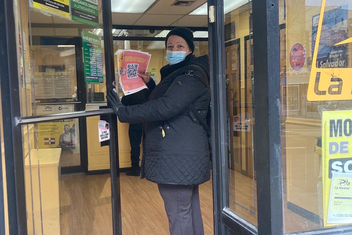 CnDelarosa's tweet photo. We spent the morning greeting our #D10 constituents and sharing resources about low-cost and free child care! If you missed us on Dyckman or 181st, you can call (888)-469-5999 or visit https://t.co/I0vuSNlVds to learn more.
#3kdayofaction #3kforall #universalchildcare https://t.co/NxIjVyxlei