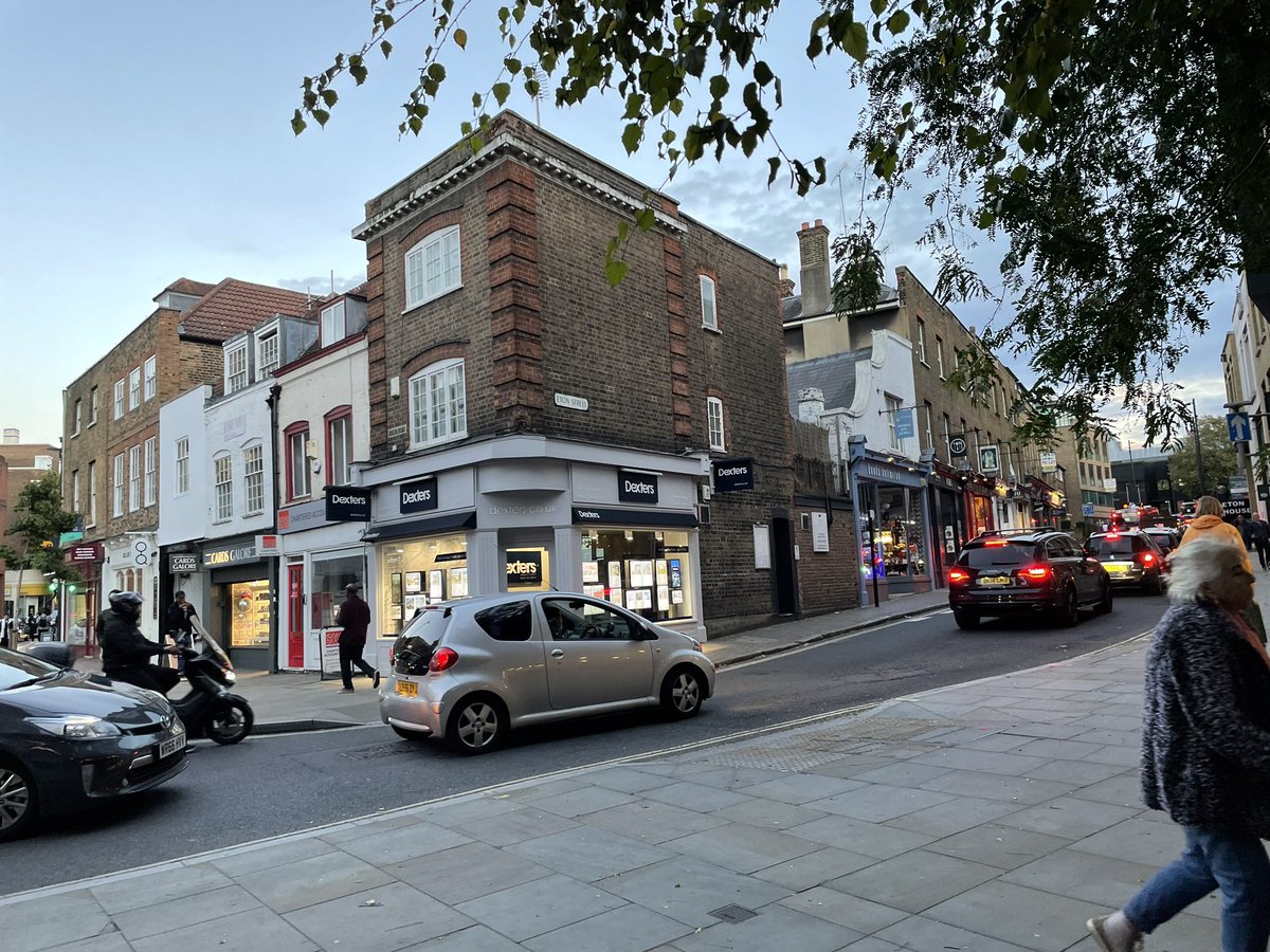 Major junctions like this are almost impossible for pedestrians &amp; wheelchair users to cross safely - with cars and buses swinging round the corner at speed, not indicating correctly.

You see parents grabbing children to sprint across the junction - madness in our town centre 😮