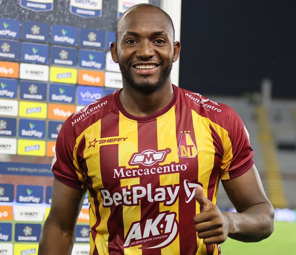 🚨San Lorenzo hizo una oferta formal para comprar a Diego Herazo, delantero de Deportes Tolima. 
*️⃣En el monto las partes están de acuerdo, pero los 🇨🇴 quieren avales que aún no les dan para cerrar la operación. Esta noche cierra el libro de pases en 🇦🇷.