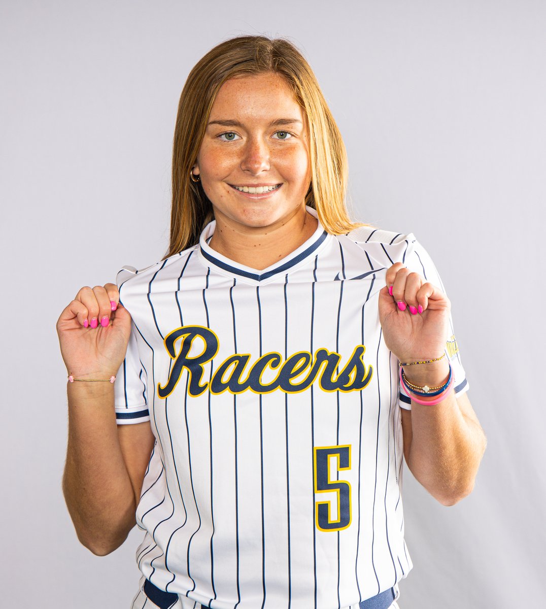 5⃣ makes her first appearance in the circle as a Racer!