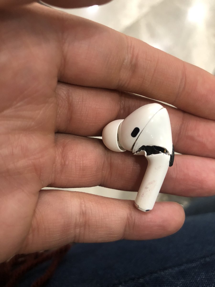 من ی پرندم🕊اسمم ندارم🤷🏻‍♀️ولی قافیه دارم🧛🏻‍♀️ tweet media