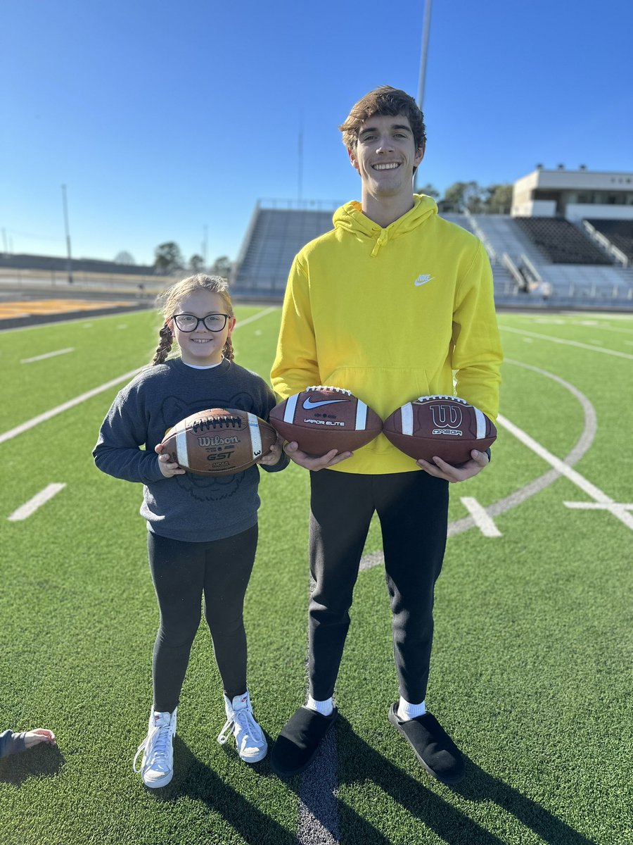 Coach_Cluley's tweet photo. We couldn’t be more proud of our Kate!! 1st place out of every 4th grader in our region! Thank you to all the @THSCAcoaches that reached out wishing her luck, as well as @WilsonFootball and @BSNSPORTS_TX, as the Omega was the best performing football! @Nate_Devan https://t.co/txqEzKVDJQ