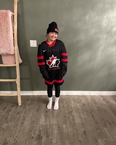 Want your own <a href="/emclark13/">Emily Clark</a> jersey signed by all of the women’s <a href="/HockeyCanada/">Hockey Canada</a> players?
Bring $5 to our booth at tonight’s Rivalry Series game for an entry into the draw.

All proceeds help Regina kids experience the power of sport!

#SoALLKidsCanPlay #KidSportAmbassador