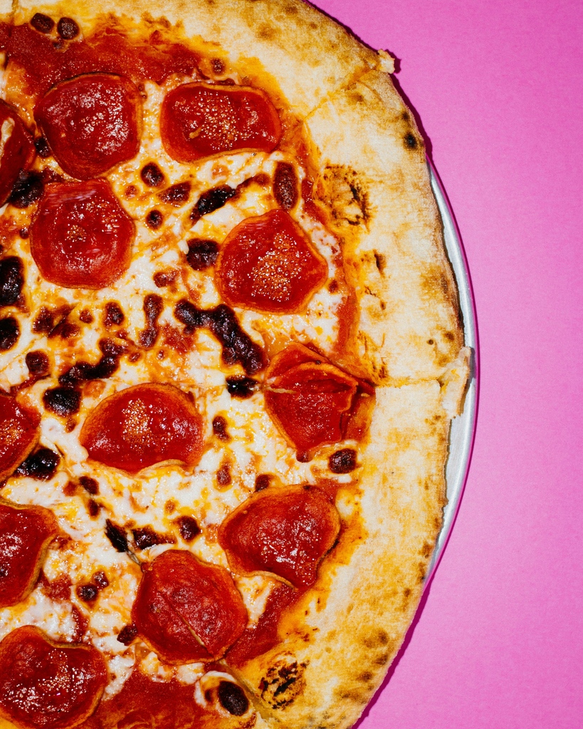 Happy Pizza Day! 🍕 Send pizza on Prsnt and revel in the cheesy goodness of generosity. 

Who's your go-to pizza buddy? Tag them and share the love!